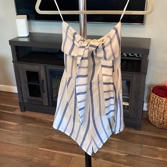 Romper - Picture 1 of 2